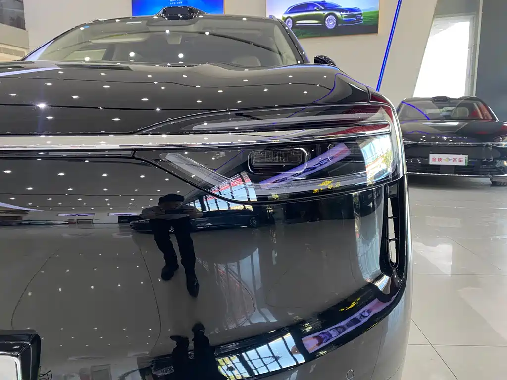 Wenjie M7 2026 Pure Electric Max Long Range Edition 5-seater 192-line lidar) купить на сайте DeffCars