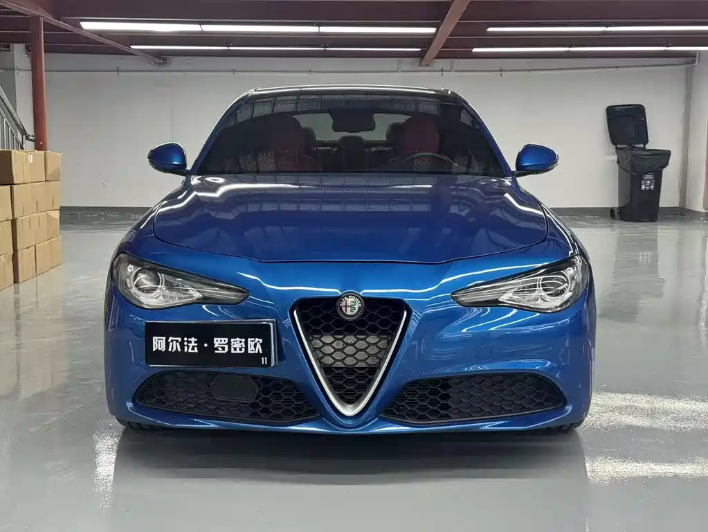 Giulia 2017 2.0T 280HP Luxury Edition купить на сайте DeffCars