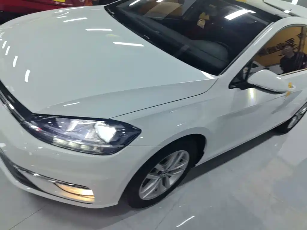 Golf 2019 1.6L automatic comfort model National V купить на сайте DeffCars