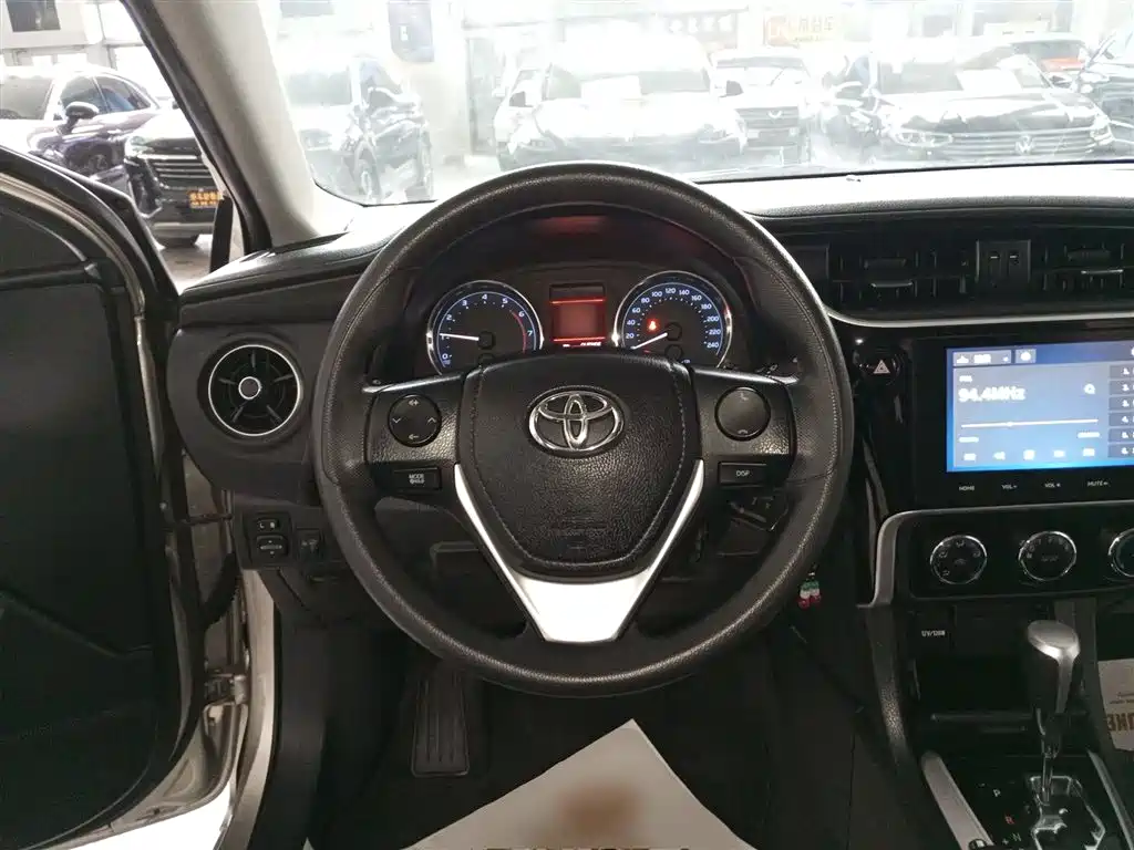 Corolla 2017 facelift 1.2T S-CVT GL-i купить на сайте DeffCars