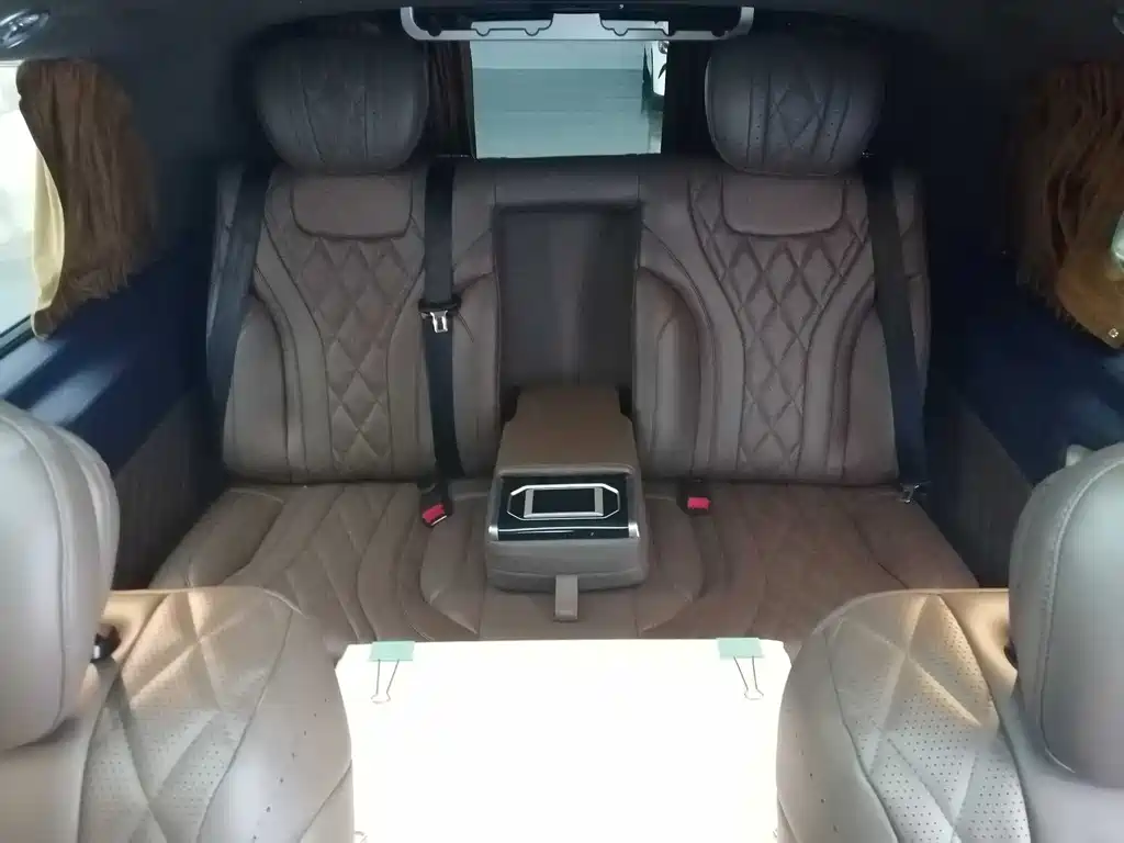 Mercedes-Benz V-Class 2020 V 260 L Long Wheelbase Luxury Edition купить на сайте DeffCars