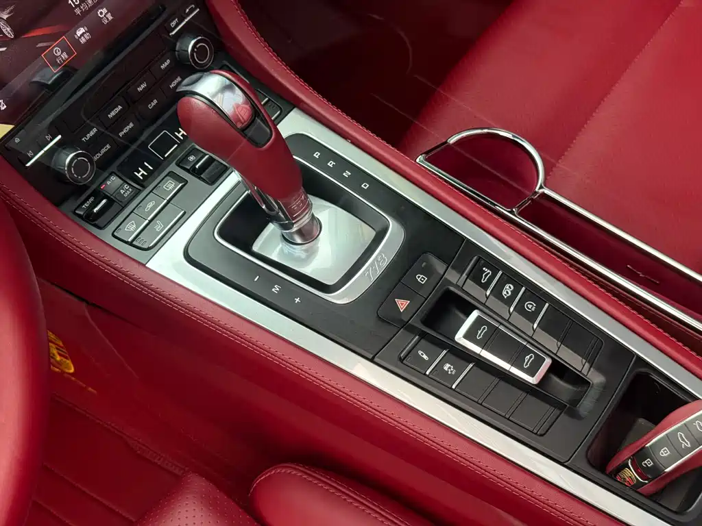 Porsche 718 2022 Boxster 2.0T купить на сайте DeffCars