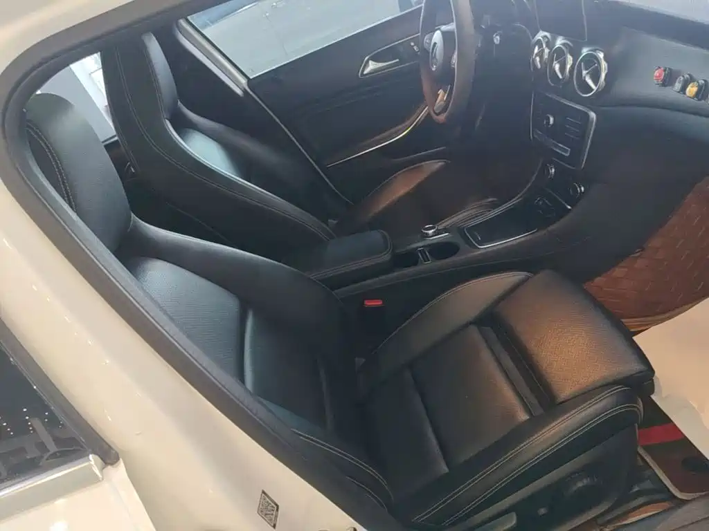 Mercedes-Benz GLA 2018 GLA 200 Dynamic купить на сайте DeffCars
