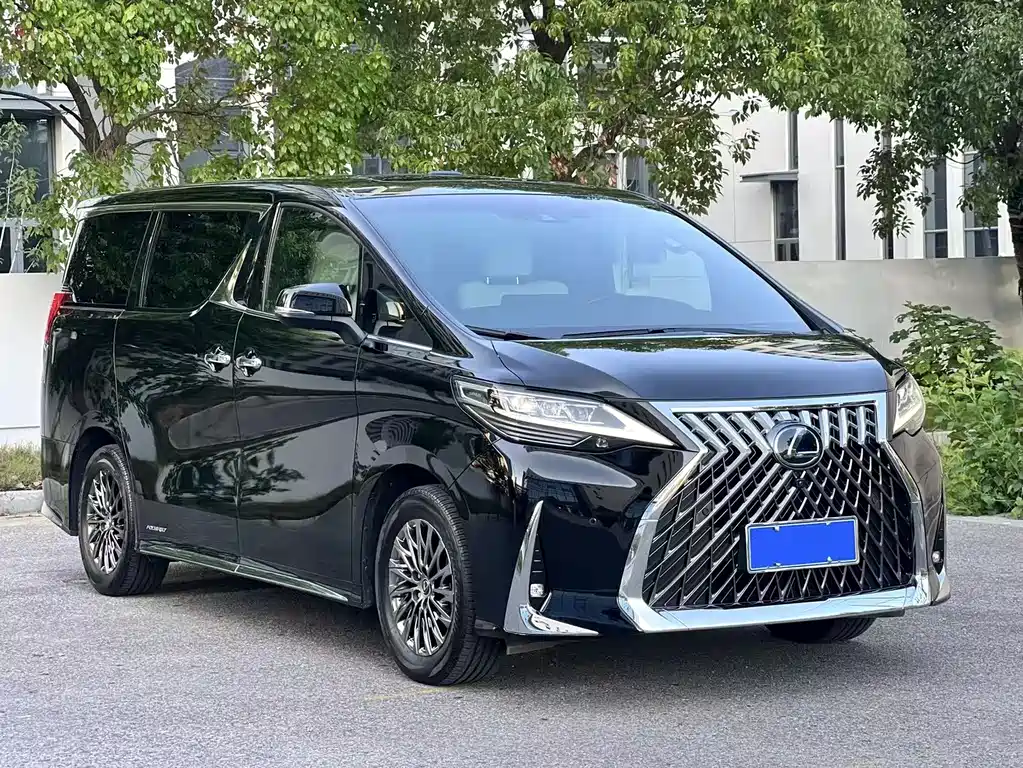 Lexus LM 2020 300h four-seat Royal Edition купить на сайте DeffCars