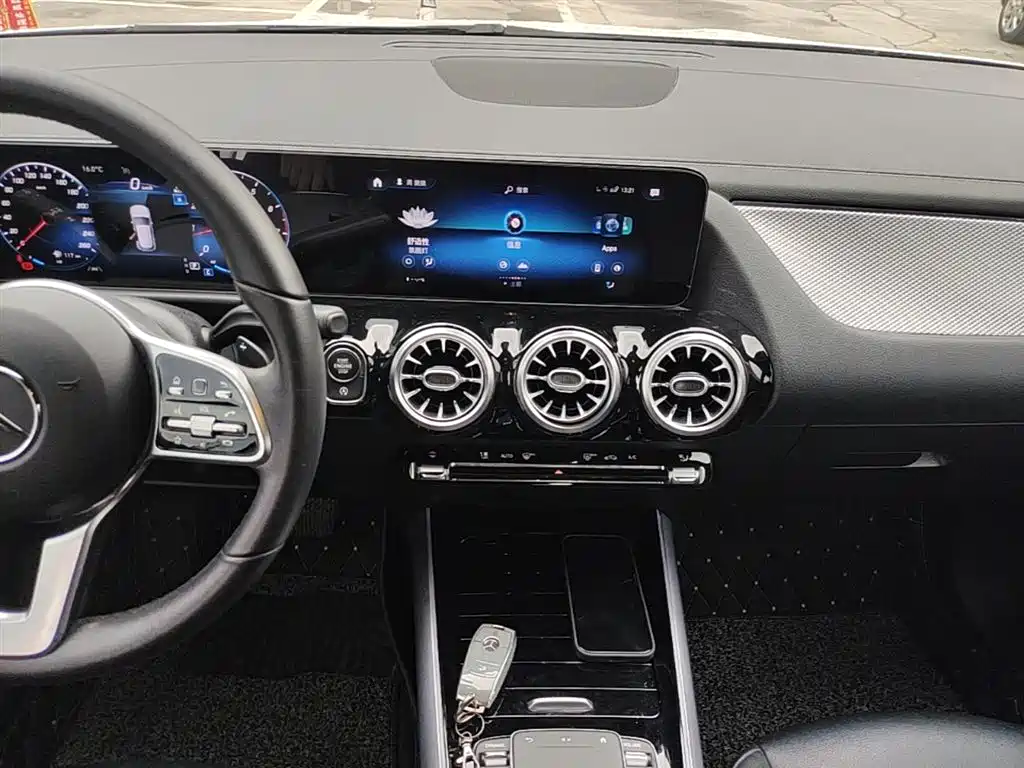 Mercedes-Benz GLA 2023 GLA 200 купить на сайте DeffCars