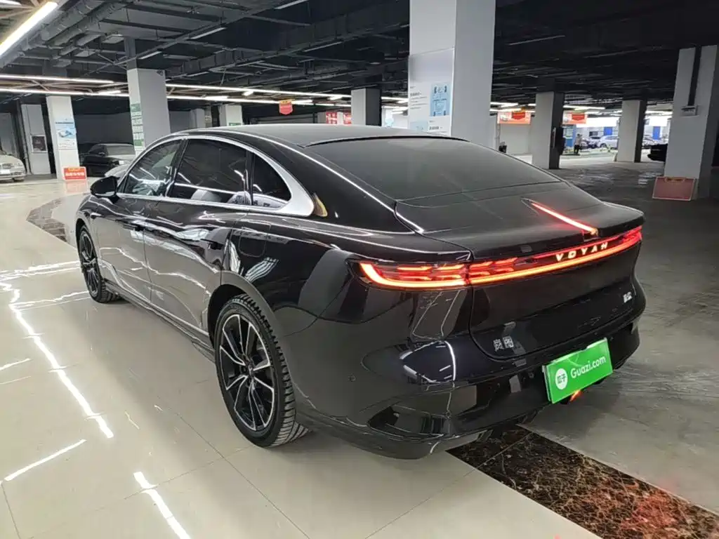 Lantu Chasing Light 2024 PHEV four-wheel drive ultra-long range flagship version купить на сайте DeffCars