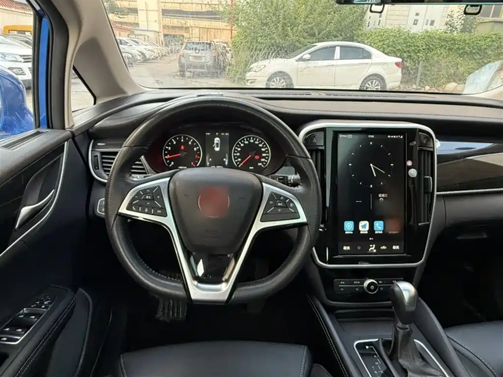 Song MAX 2017 1.5T automatic smart connection elite 7 seats купить на сайте DeffCars
