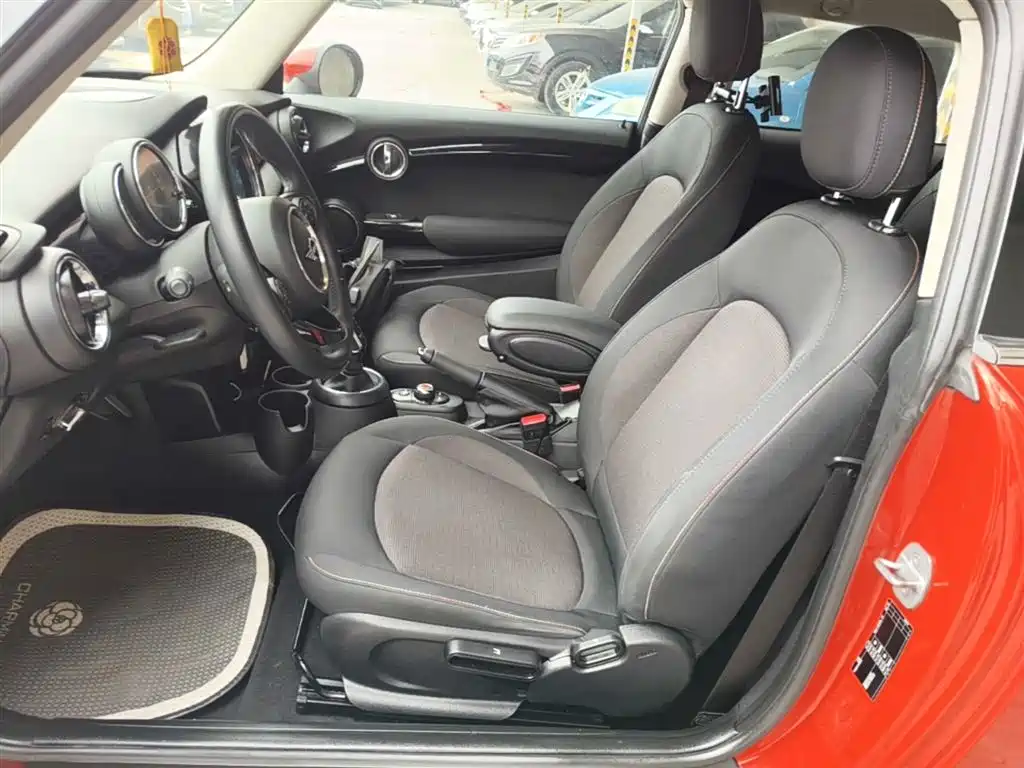 MINI 2018 1.5T ONE PLUS купить на сайте DeffCars