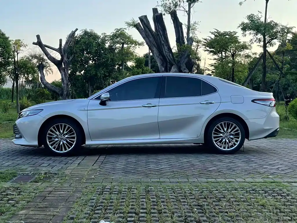 Camry 2019 Shuangqing 2.5HG Deluxe Edition National V купить на сайте DeffCars