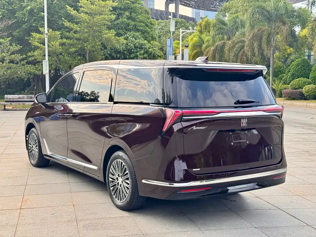 Buick GL8 New Energy 2024 Luzun Premium Edition 7-seater купить на сайте DeffCars
