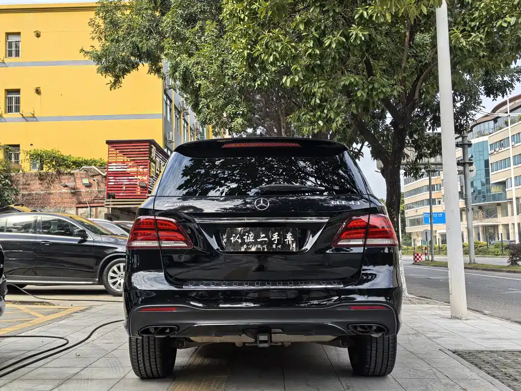 Mercedes-Benz GLE AMG 2017 AMG GLE 43 4MATIC купить на сайте DeffCars