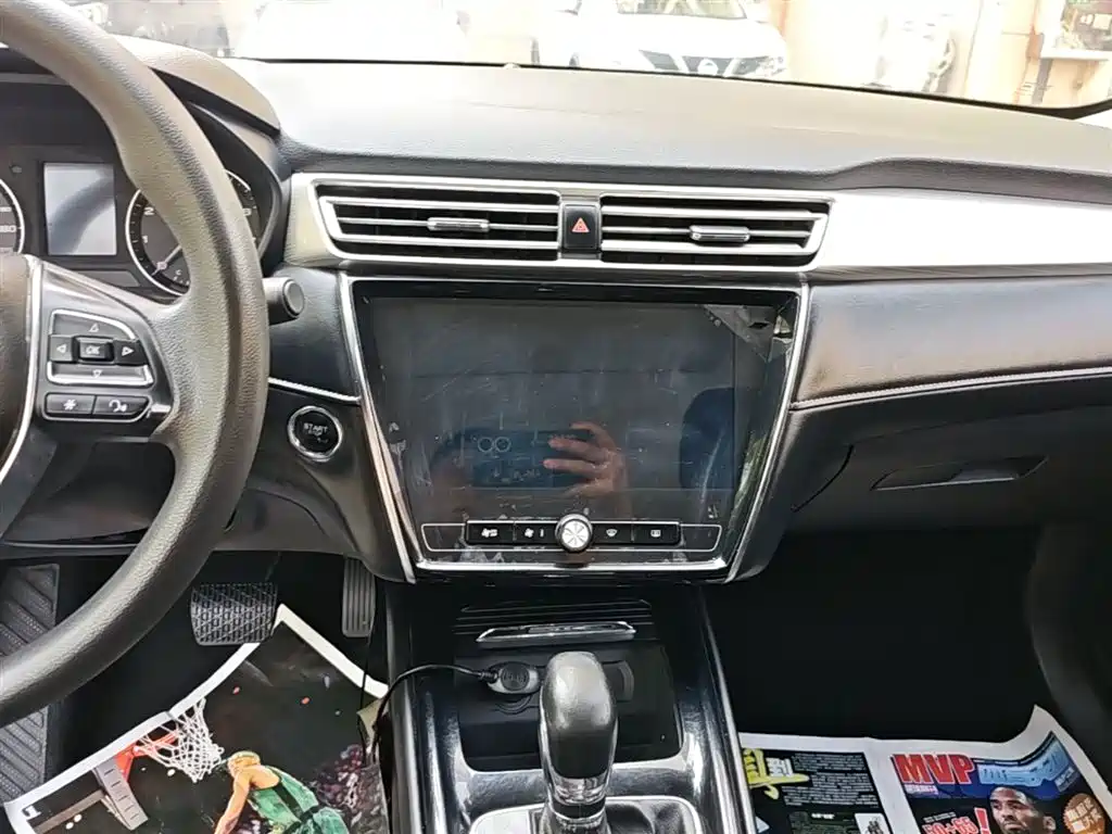 Roewe i5 2019 1.5L automatic 4G Internet Langham Edition купить на сайте DeffCars