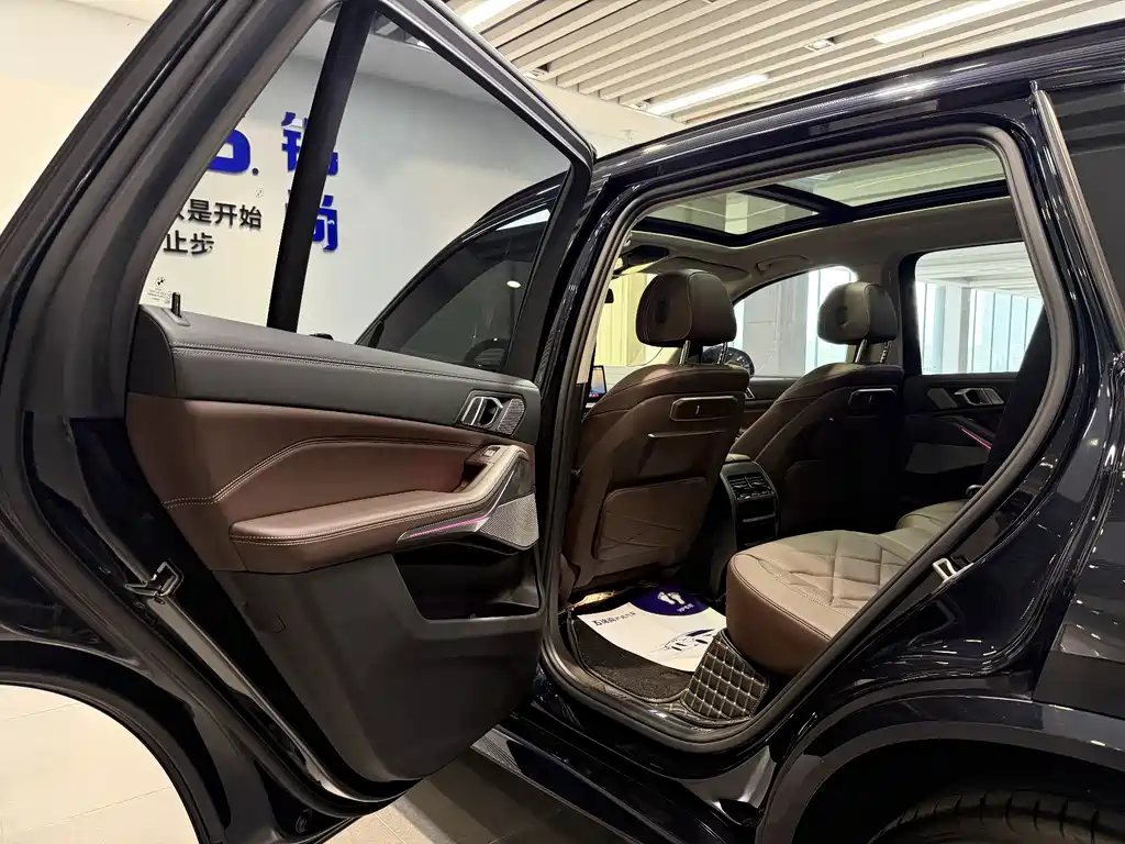 BMW X5 2023 xDrive 30Li Exclusive M Sports Night Package купить на сайте DeffCars
