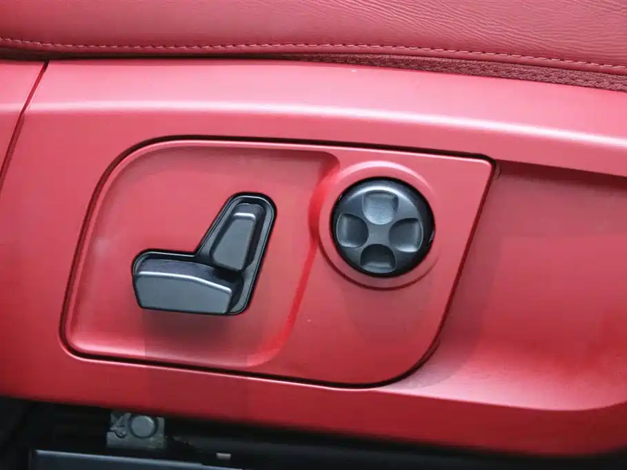 Levante 2019 3.0T Standard Edition National VI купить на сайте DeffCars