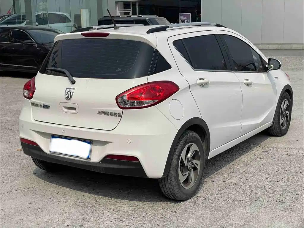 Baojun 310 2017 1.5L automatic luxury model купить на сайте DeffCars