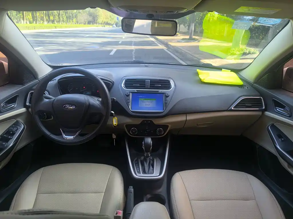 Escort 2017 facelift 1.5L automatic comfort model купить на сайте DeffCars