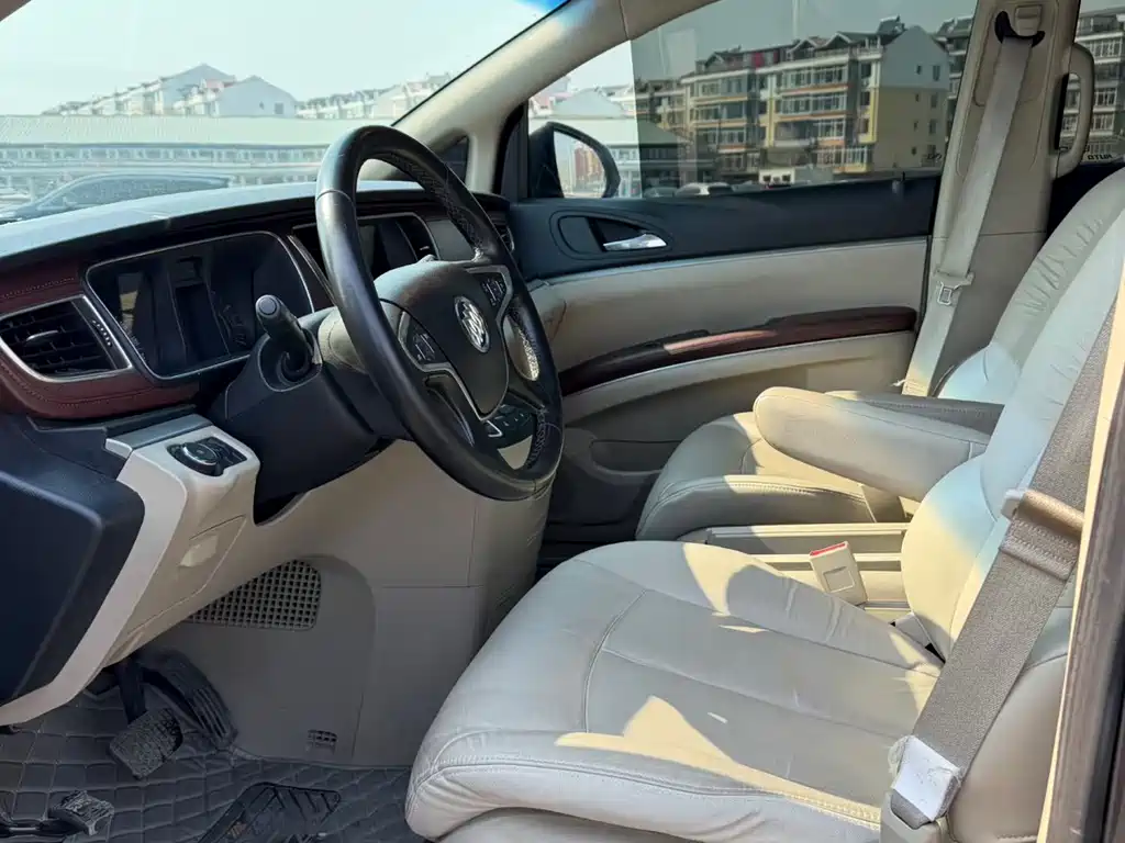 Buick GL8 2017 25S luxury model National V купить на сайте DeffCars