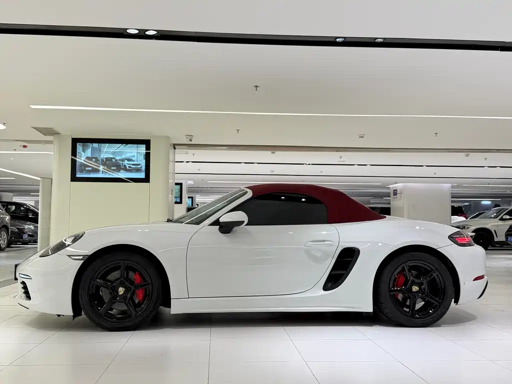 Porsche 718 2018 Boxster 2.0T купить на сайте DeffCars