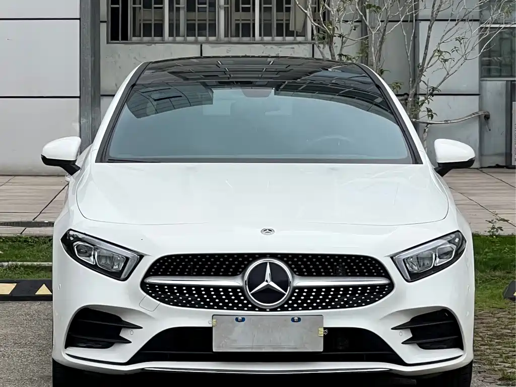 Mercedes-Benz A-Class 2022 A 200 L Sports Sedan Dynamic Type купить на сайте DeffCars