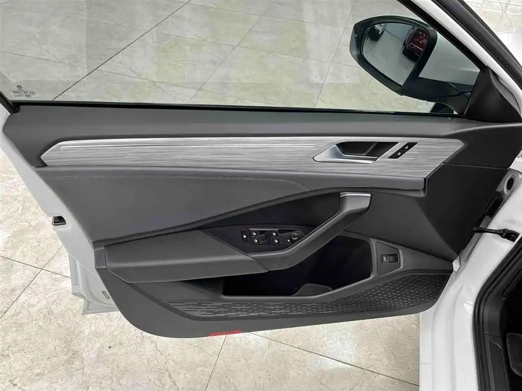 Sagitar 2023 200TSI DSG Super Edition купить на сайте DeffCars