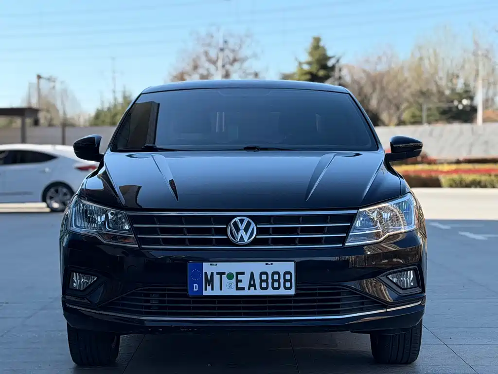 Jetta 2017 1.5L manual comfort model купить на сайте DeffCars