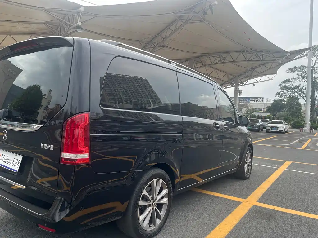 Mercedes-Benz V-Class 2022 V 260 Pilot Edition купить на сайте DeffCars