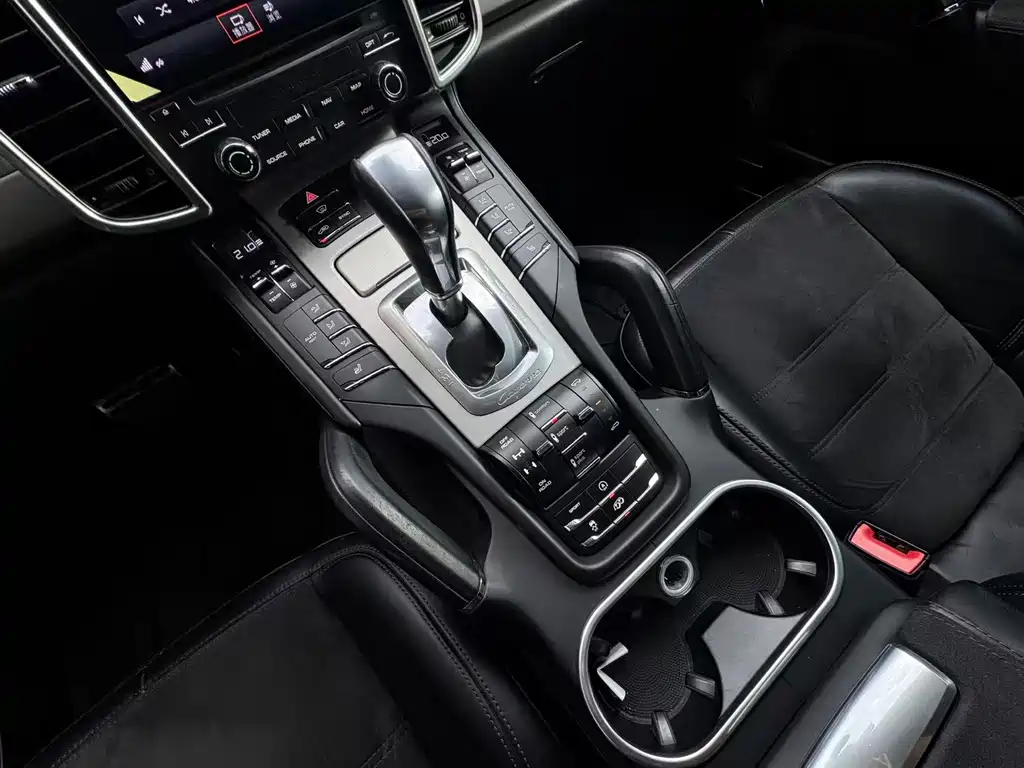 Cayenne 2016 Cayenne GTS 3.6T купить на сайте DeffCars
