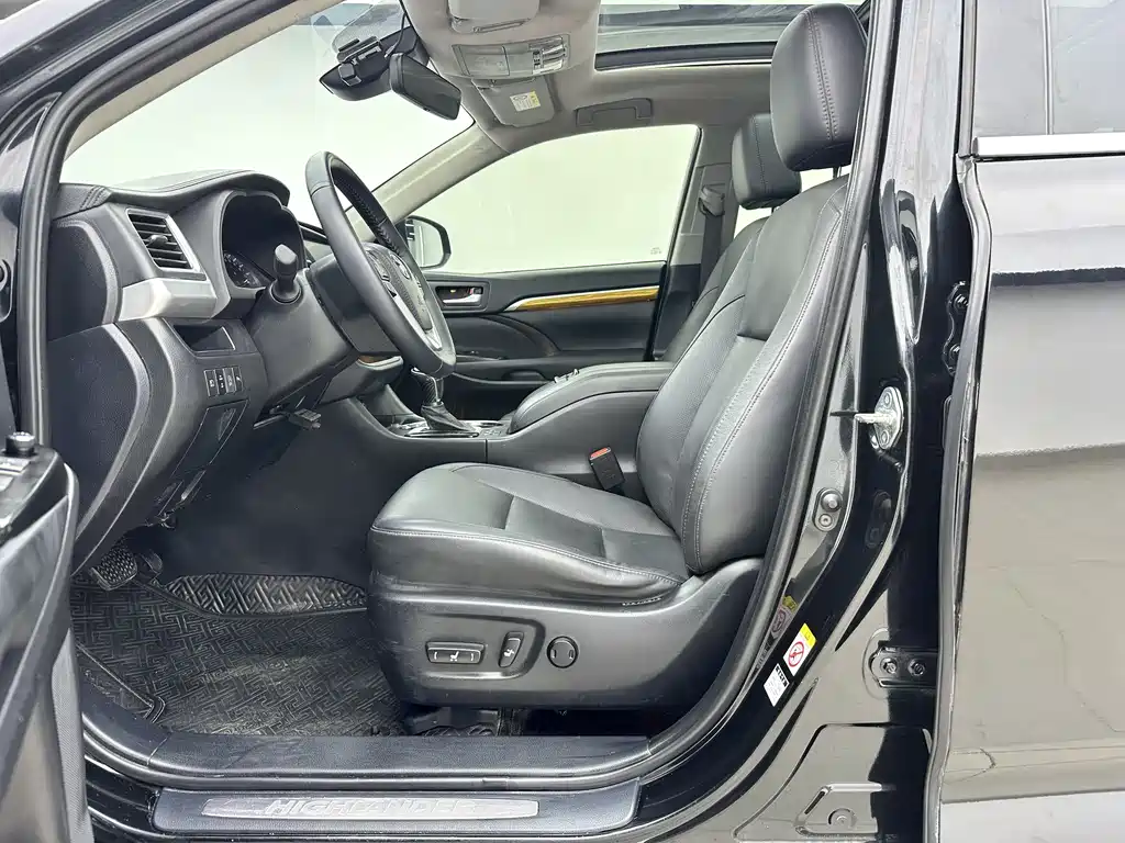 Highlander 2021 2.0T four-wheel drive luxury version 7 seats купить на сайте DeffCars