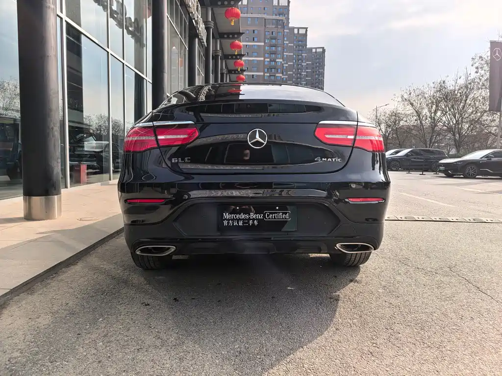 Mercedes-Benz GLC Coupe 2017 GLC 200 4MATIC Coupe SUV купить на сайте DeffCars