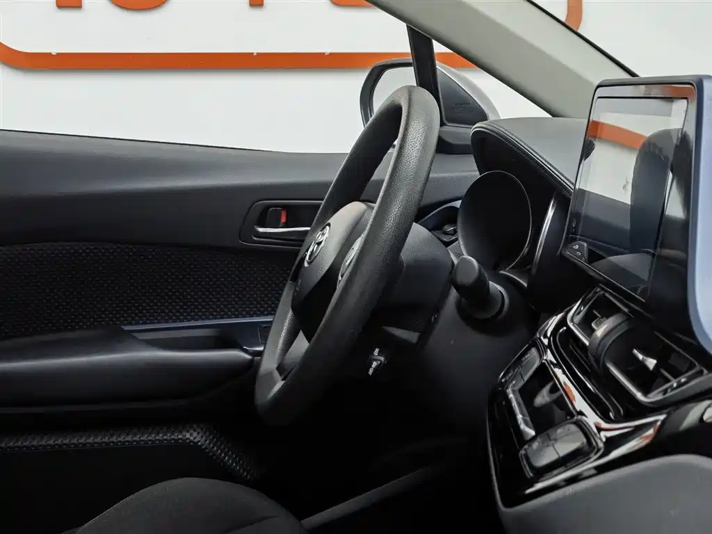 Yize IZOA 2021 2.0L Yixiang Edition купить на сайте DeffCars