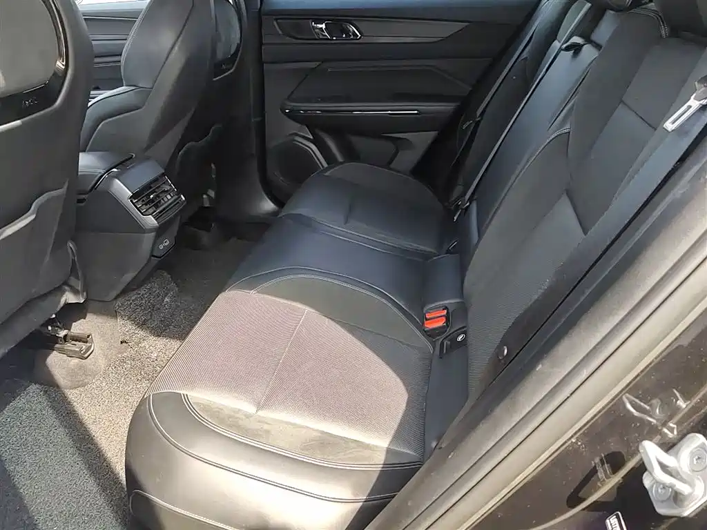 Lynk & Co 01 2023 1.5TD EM-F PM купить на сайте DeffCars