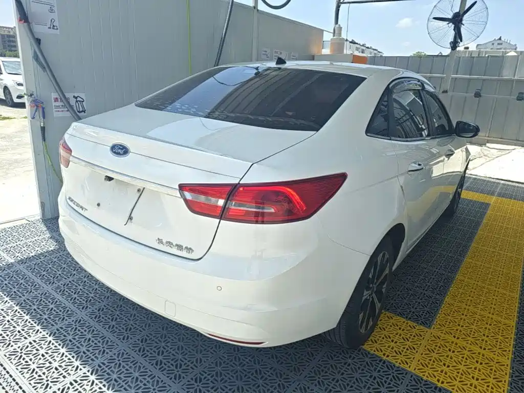 Forex 2015 1.5L automatic fashion model купить на сайте DeffCars