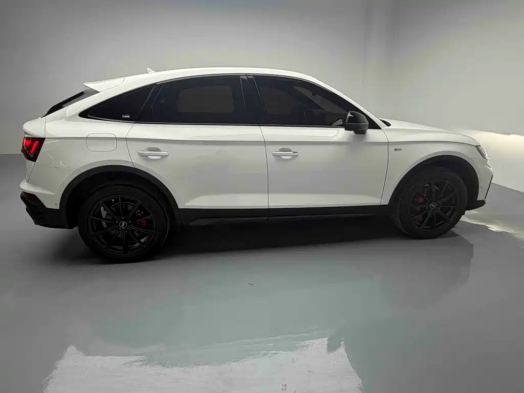 Audi Q5L Sportback 2021 40 TFSI luxury model купить на сайте DeffCars
