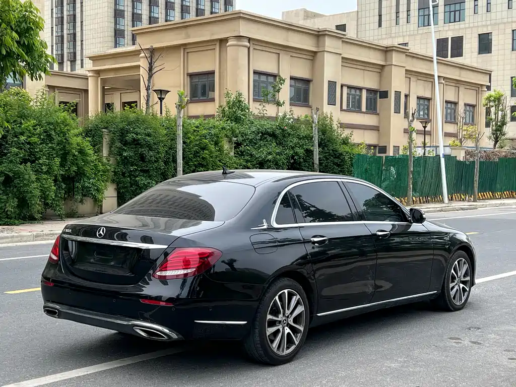 Mercedes-Benz E-Class 2017 E 300 L Luxury Model купить на сайте DeffCars