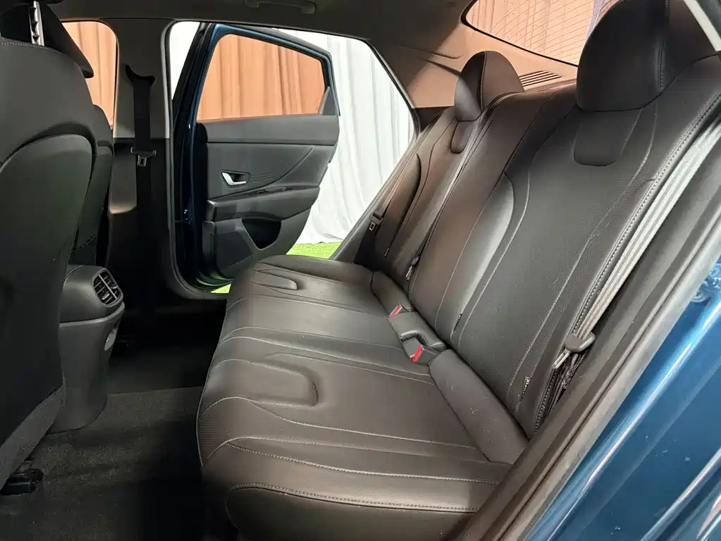 Elantra 2022 1.5L CVT LUX Premium Edition купить на сайте DeffCars