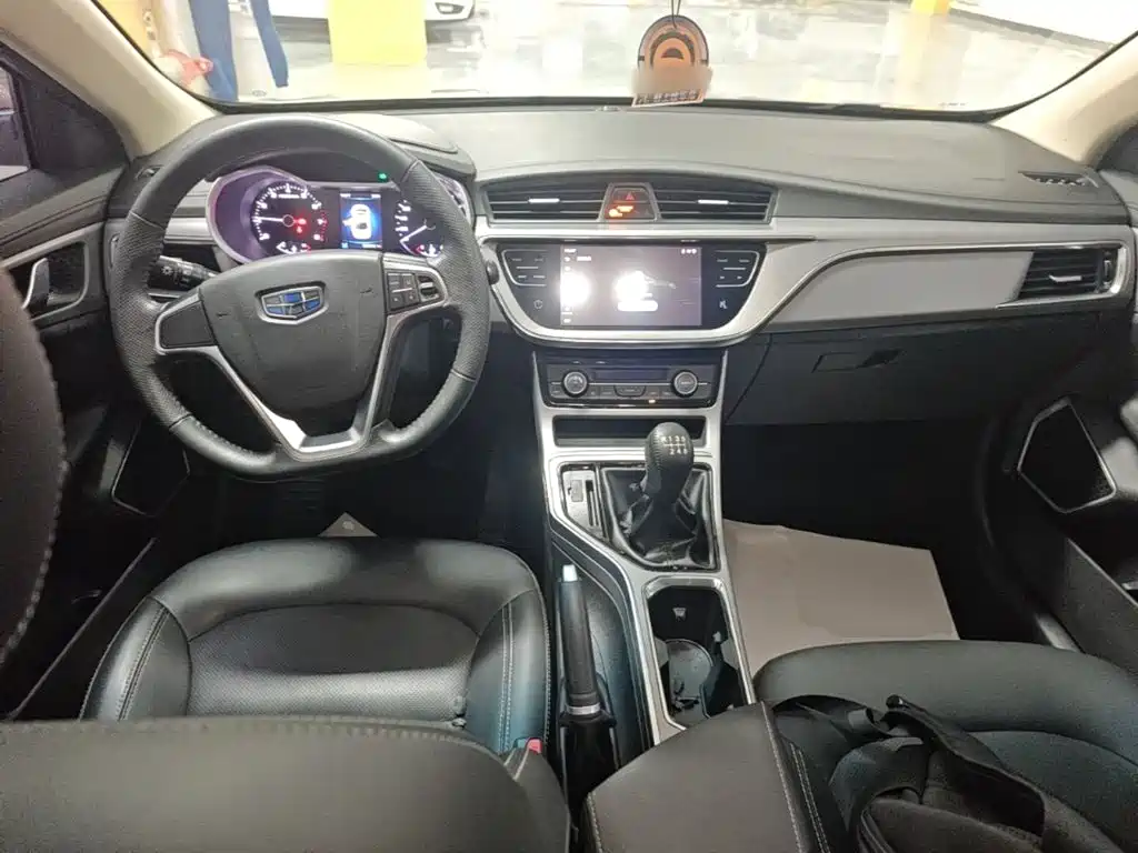 Emgrand GL 2018 1.4T manual elite smart connected model купить на сайте DeffCars