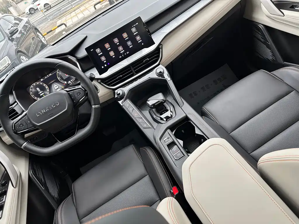 Lynk & Co 06 EM-P 2022 PHEV 84KM Range Edition Pro купить на сайте DeffCars