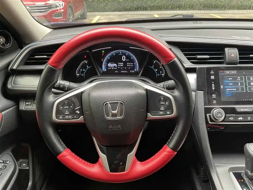 Civic 2019 220TURBO CVT Dynamic Edition National VI купить на сайте DeffCars