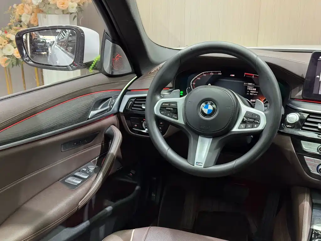 BMW 5 Series 2021 530Li Leading M Sports Package купить на сайте DeffCars