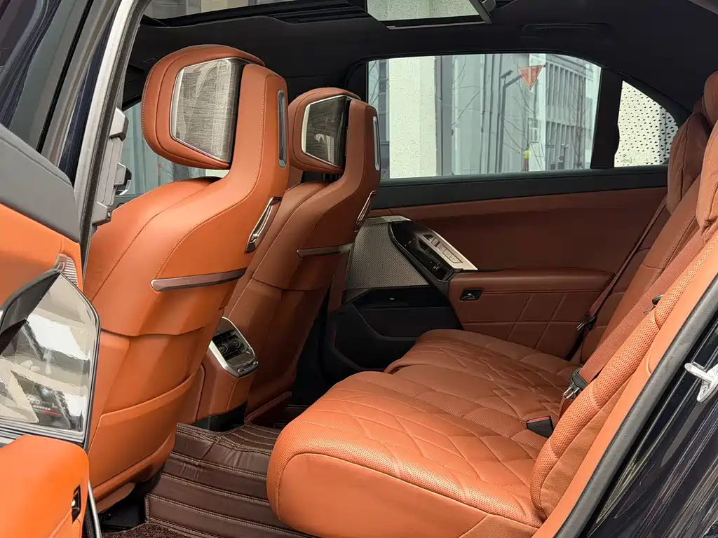 BMW 7 Series 2023 740Li Exclusive M Sports Package купить на сайте DeffCars