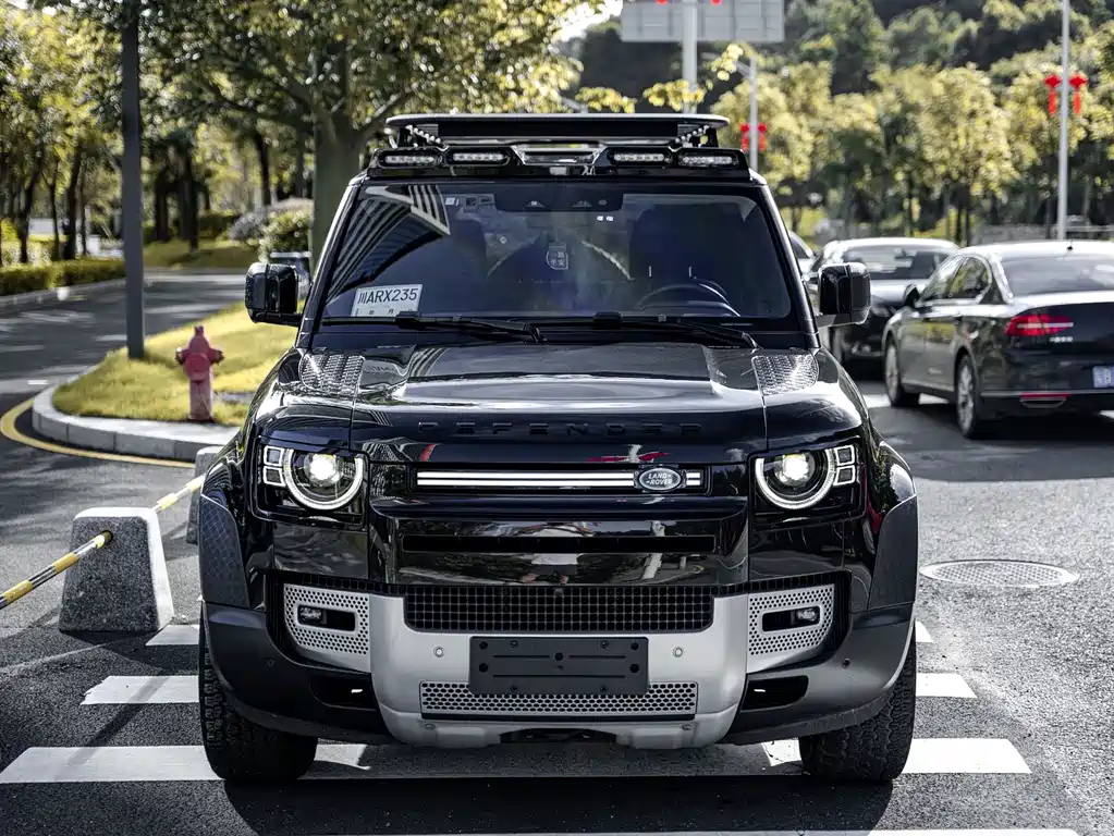Land Rover Defender 2022 110 P400 Dark Special Edition купить на сайте DeffCars