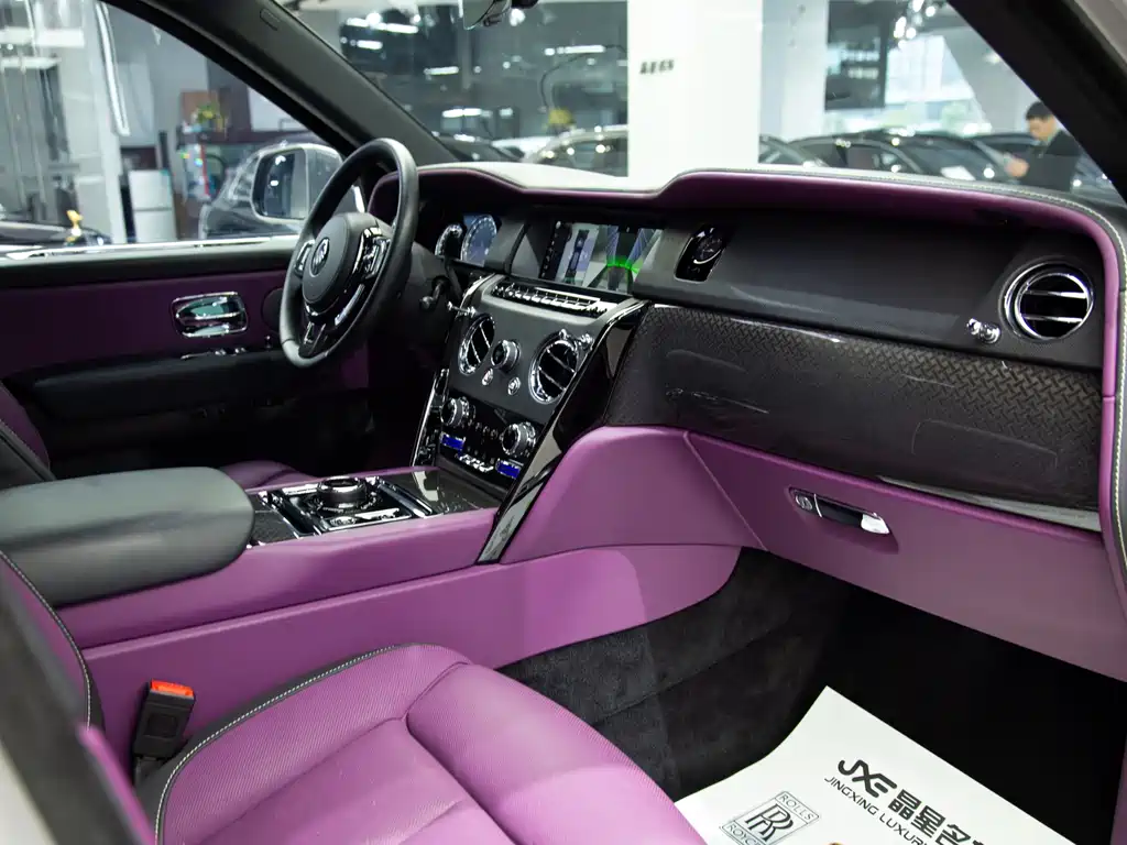 Cullinan 2020 Black Badge купить на сайте DeffCars