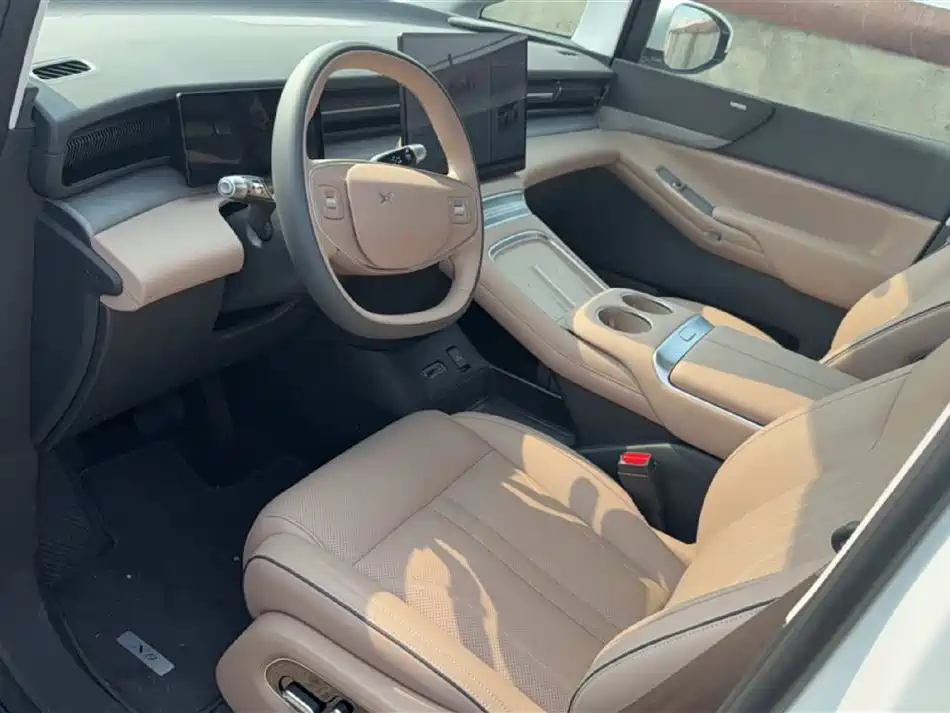 Xpeng X9 2025 pure electric 740 long battery life Max купить на сайте DeffCars