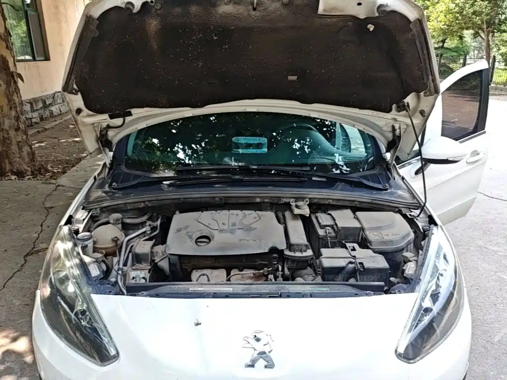 Peugeot 308 2013 1.6L Automatic Premium Edition купить на сайте DeffCars