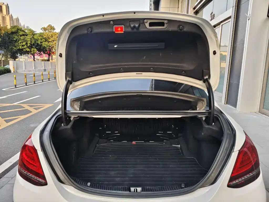 Mercedes-Benz C-Class 2019 C 180 L Fashionable Sports Edition купить на сайте DeffCars