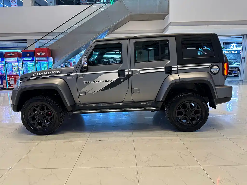 Beijing off-road BJ40 2022 2.0T automatic four-wheel drive ring tower championship version купить на сайте DeffCars
