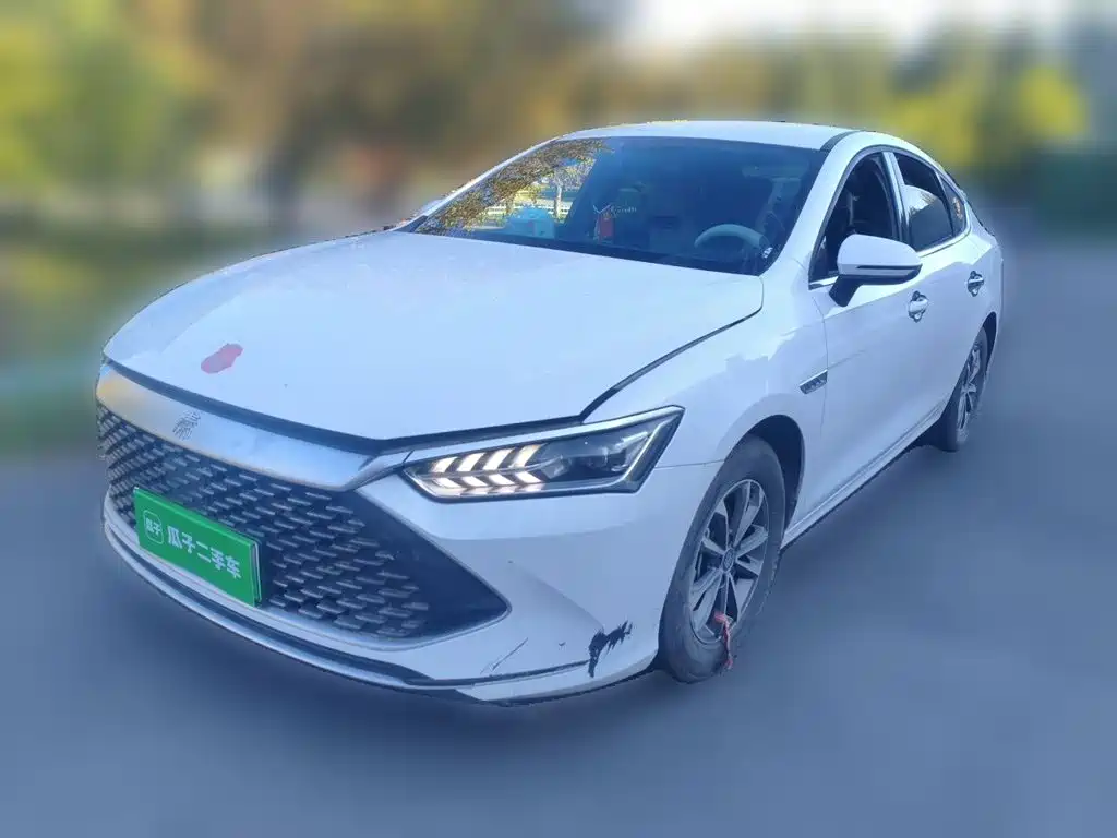 Qin PLUS 2024 Honor Edition DM-i 55KM Leading Type купить на сайте DeffCars