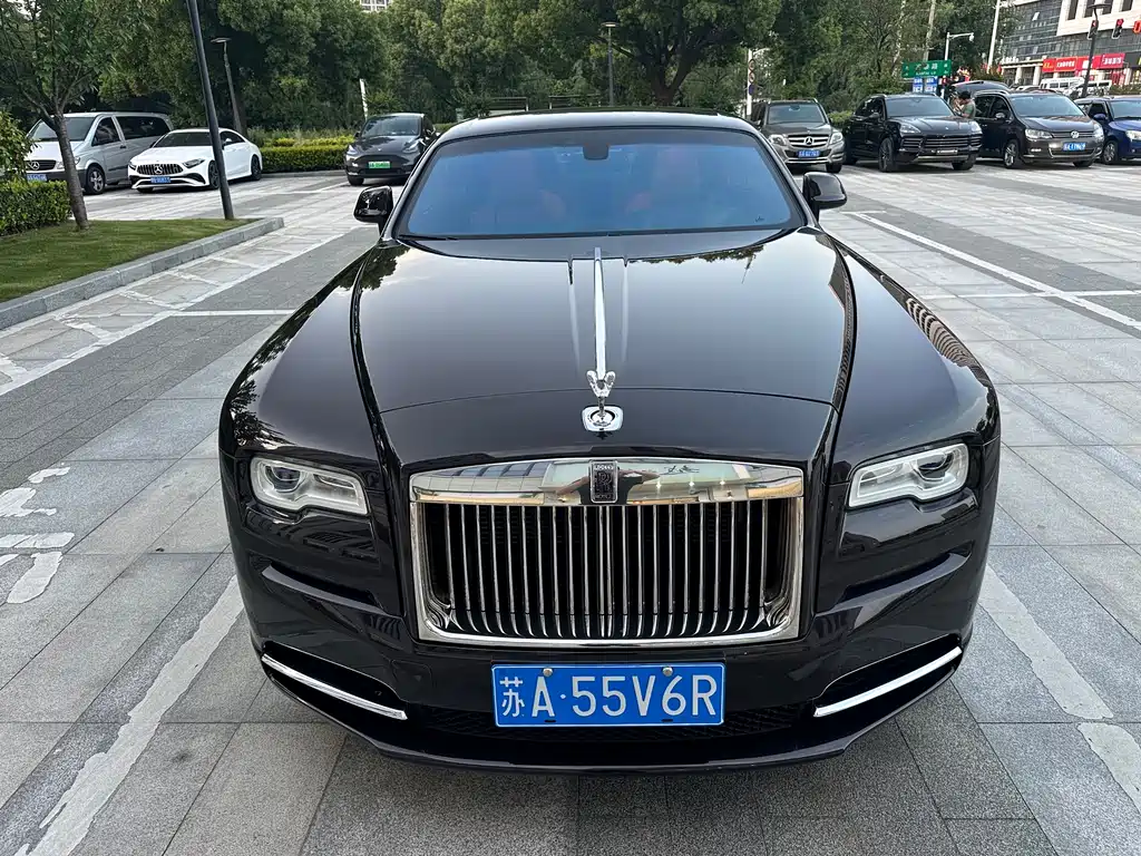 Phantom 2017 6.6T Black Badge Edition купить на сайте DeffCars