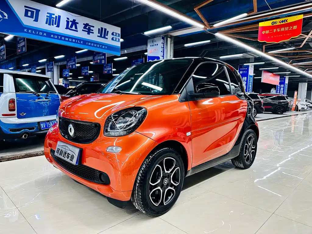 smart fortwo 2018 0.9T 66kW hardtop Pioneer Edition National V купить на сайте DeffCars