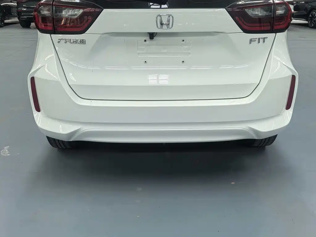 Fit 2021 1.5L CVT Trendy Edition купить на сайте DeffCars